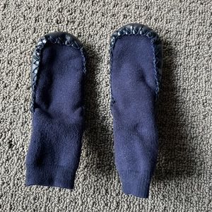 Hanna Andersson Slipper Moccasins Size 5-7 Toddler